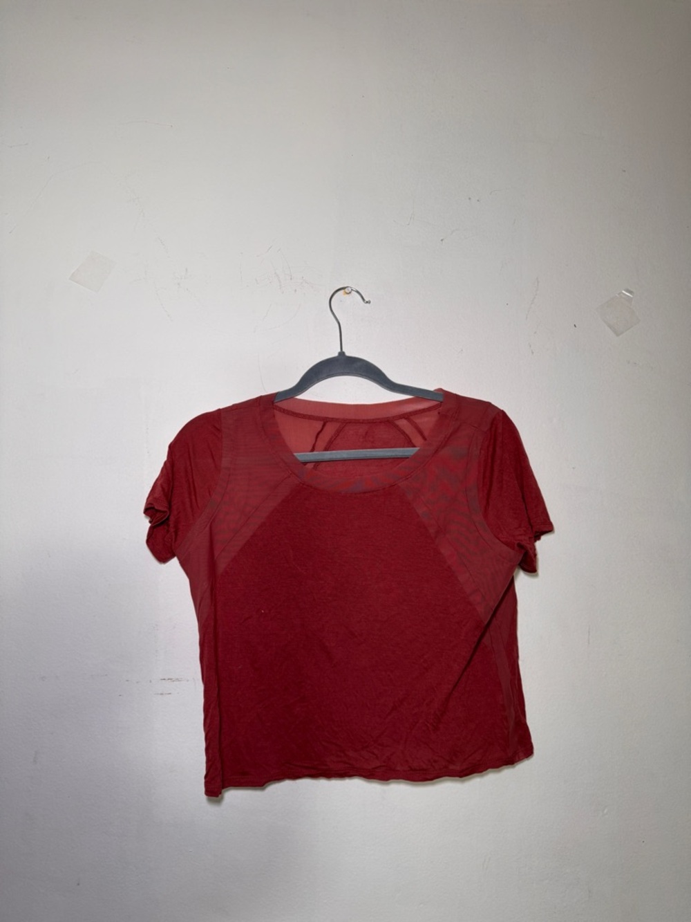 ALO Yoga Women’s Red Short Sleeve Scoop Neck Tee